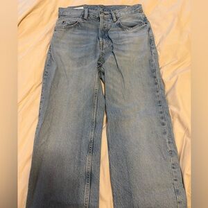 Zara Light Blue Relaxed Jeans